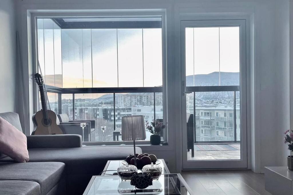 New Magnificent View Apartment Near The Centre Tromsø Exterior foto